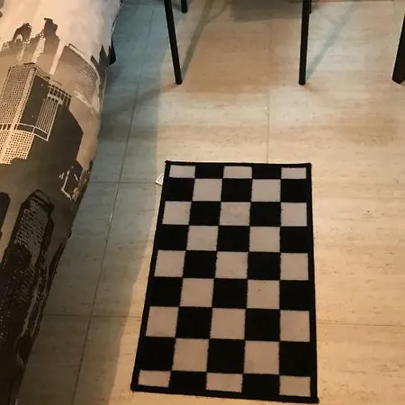 Fano's House - En Vivienda Particular Проживание в семье *