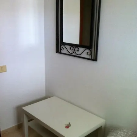 Проживание в семье Fano's House - En Vivienda Particular *