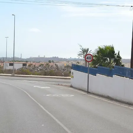 Fano's House - En Vivienda Particular בית אירוח פלאייה דל אינגלז