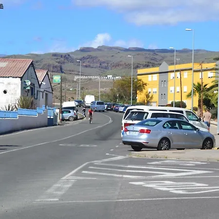 Fano's House - En Vivienda Particular Habitación en casa particular *